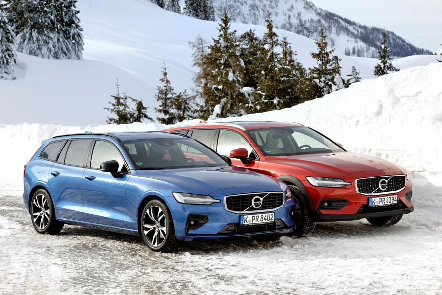  Volvo V60 D3 R-Design 2018 года  (WW) (фото 24 из 29)